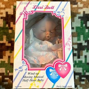 Vintage Lissi two hearts collection wind-up moving musical baby (1/2 hour) Bätz